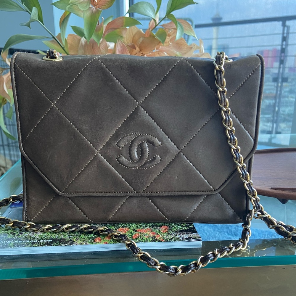 Vintage Chanel Flap Bag with Gold Chain